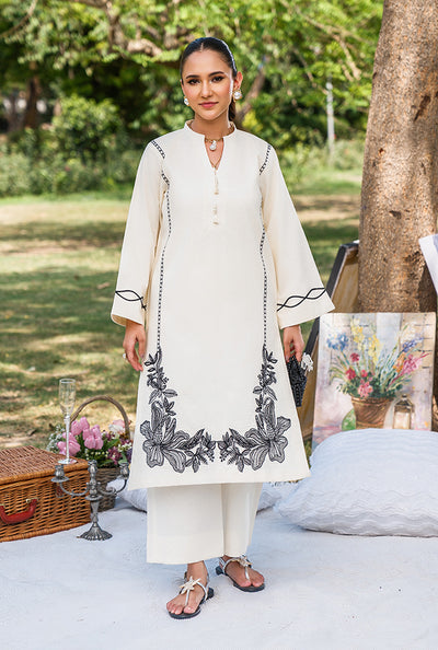 Chic Pakistani stitched dress – kurta style, ready to wear elegance.
